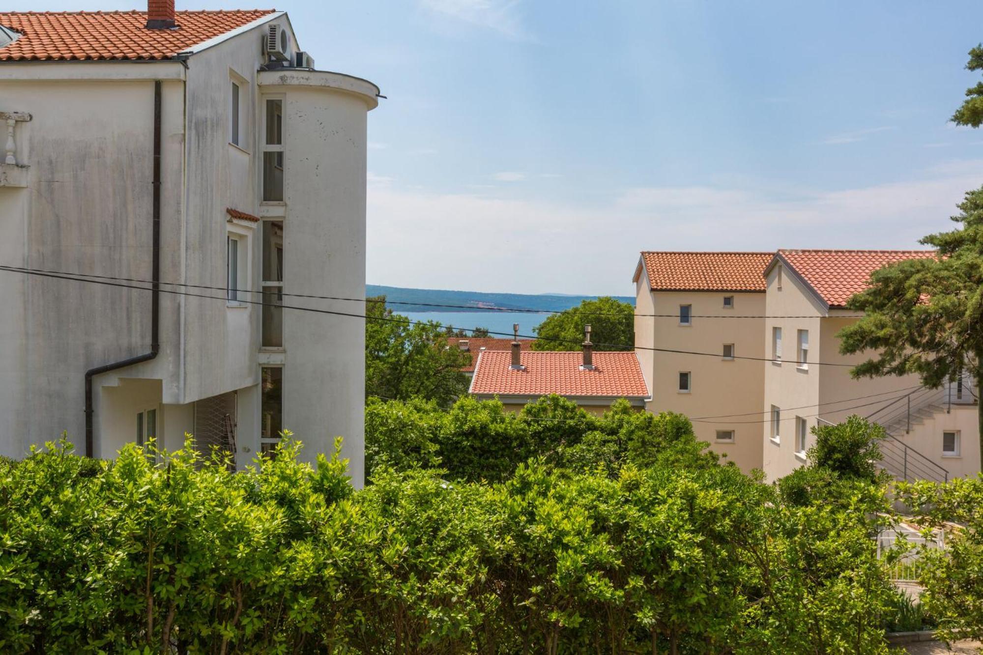 Podvezanec Apartment Dramalj Ngoại thất bức ảnh