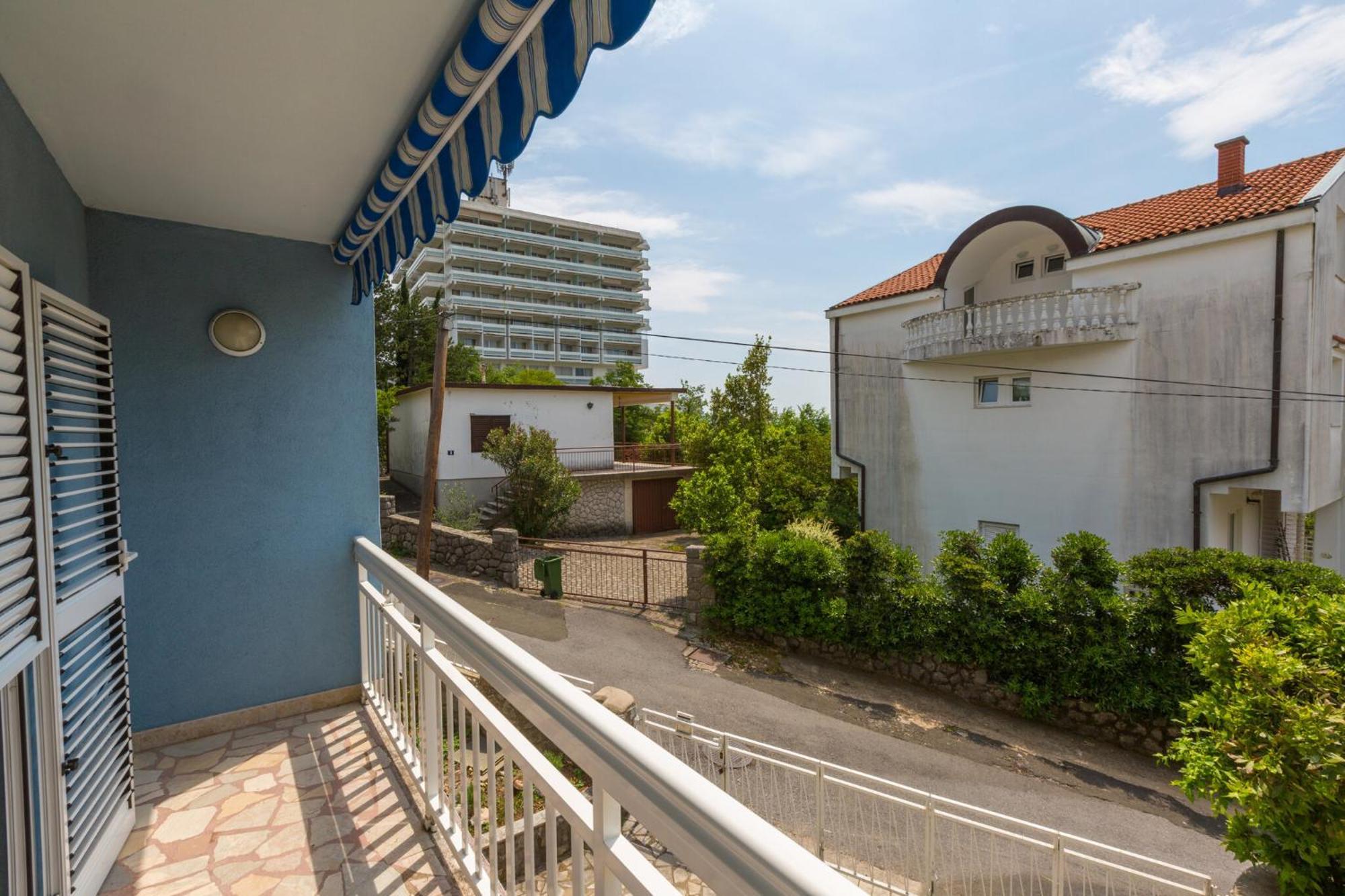 Podvezanec Apartment Dramalj Ngoại thất bức ảnh
