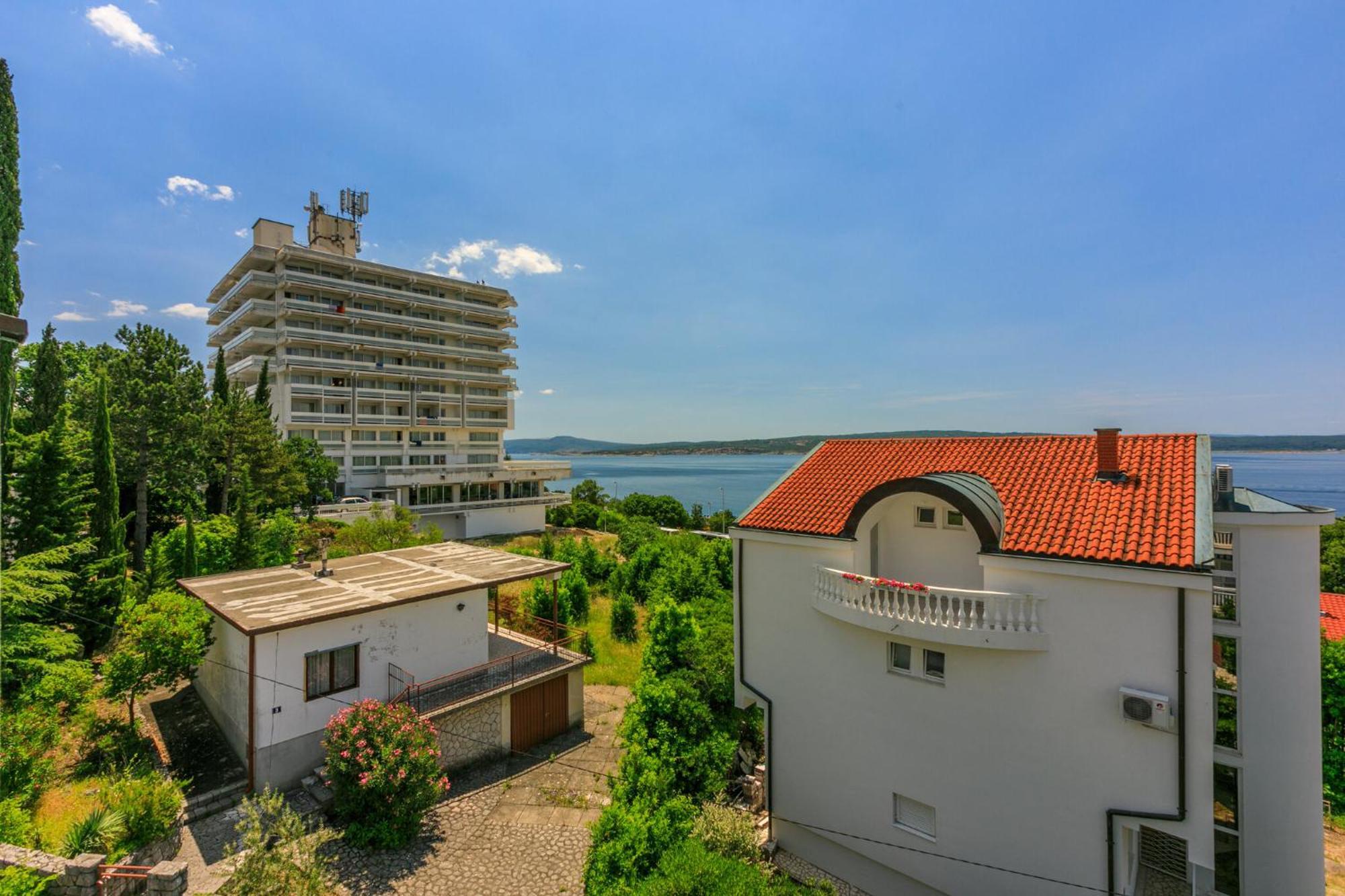 Podvezanec Apartment Dramalj Ngoại thất bức ảnh
