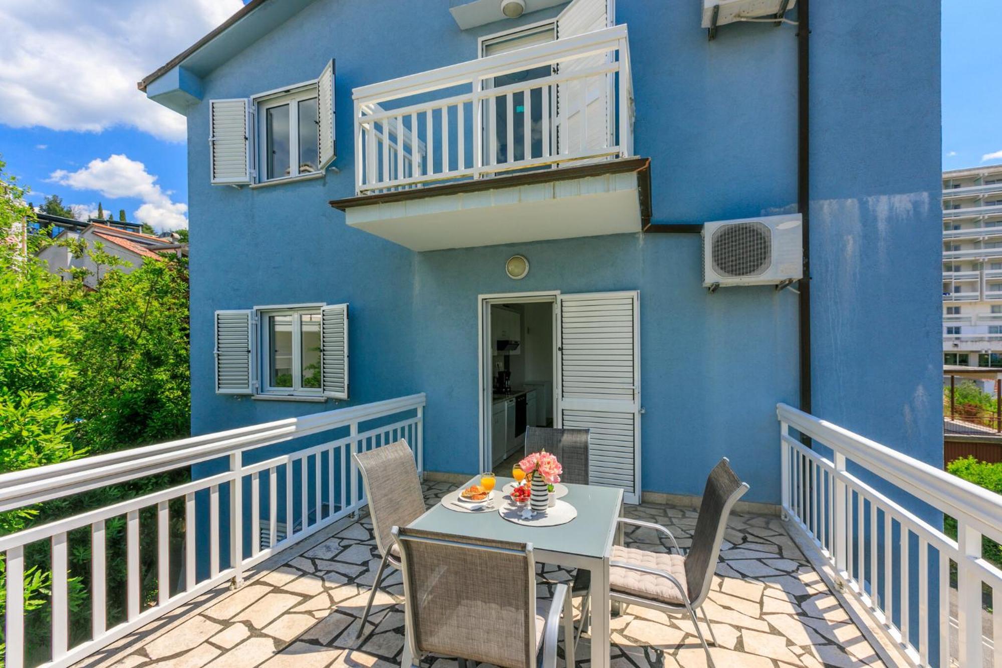 Podvezanec Apartment Dramalj Ngoại thất bức ảnh
