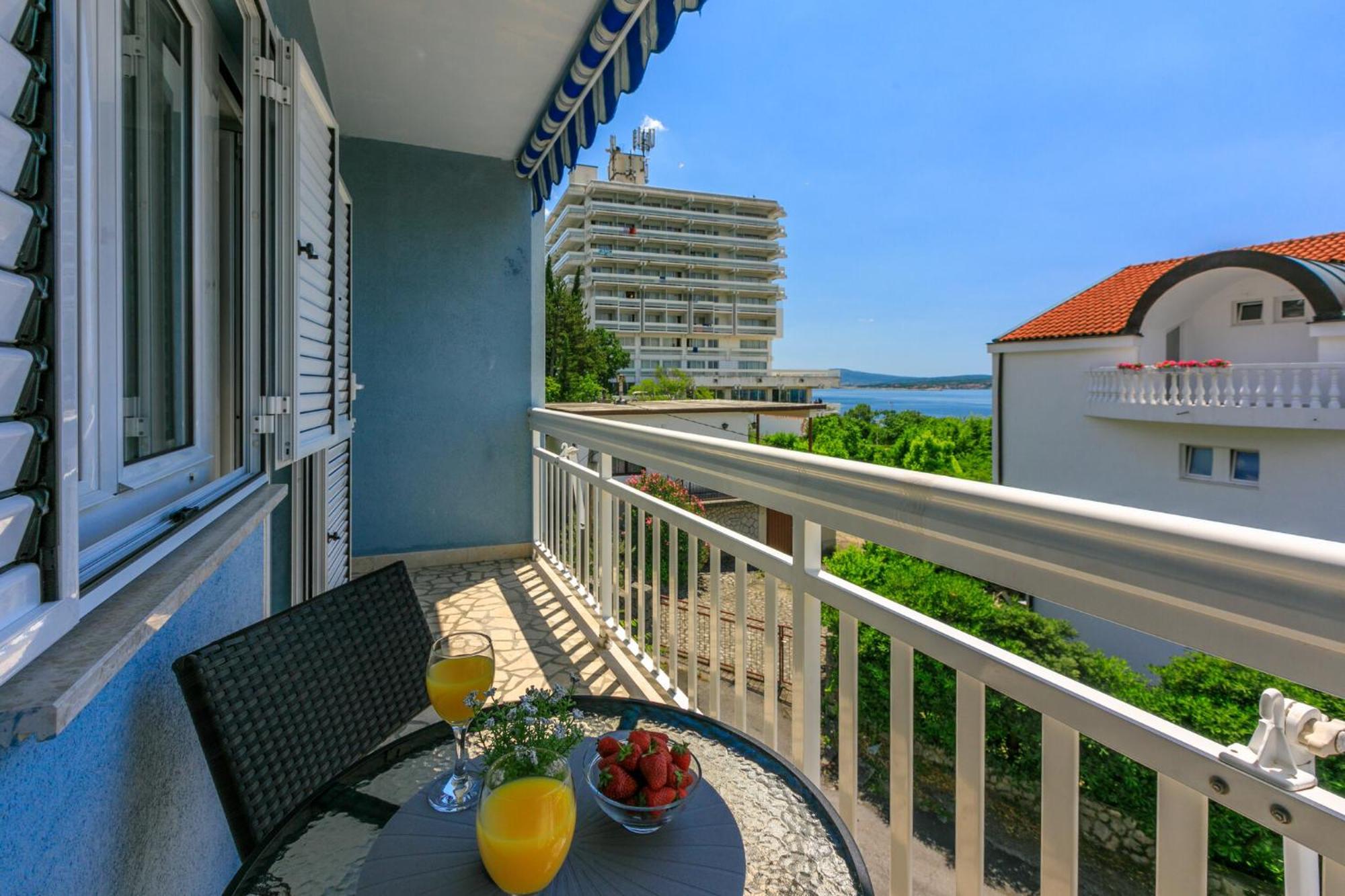 Podvezanec Apartment Dramalj Ngoại thất bức ảnh